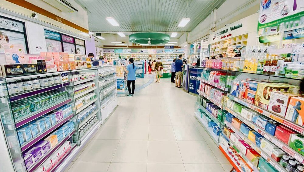 เพ็ชรรัตน์ ฟาร์ม่า จำกัด